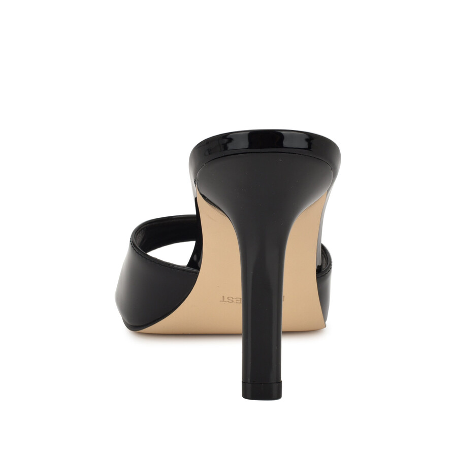 sandalen im disko-kleid