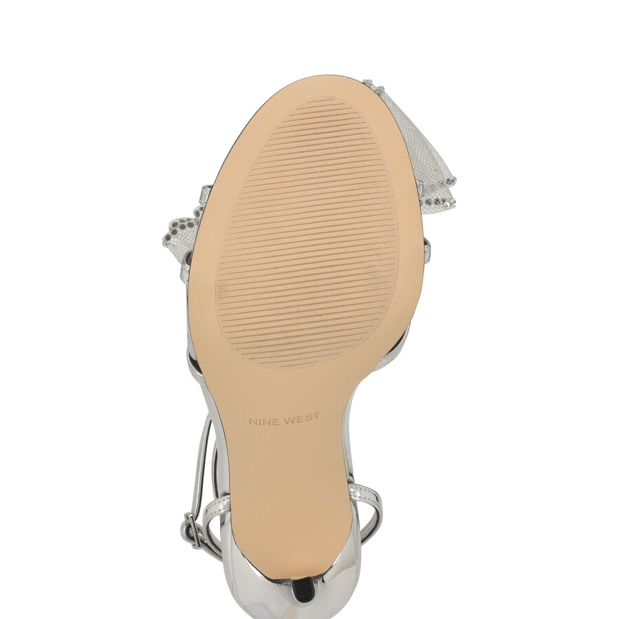 sandalen mit absatz und schleife