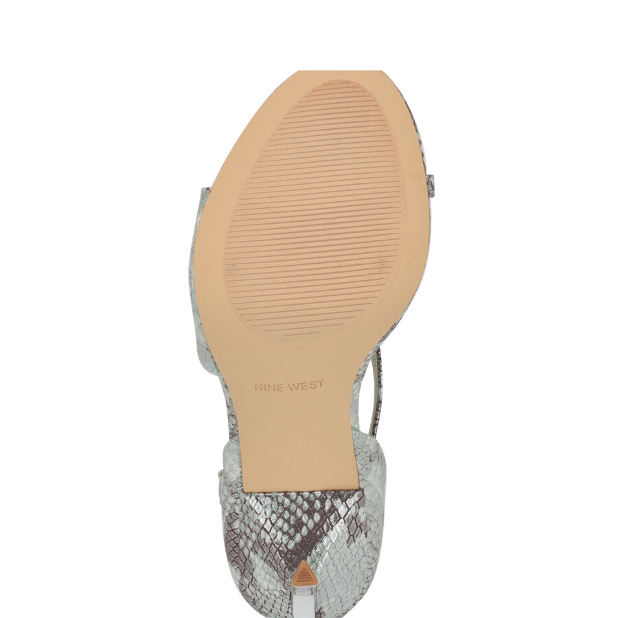 shimmy-kleid-sandalen