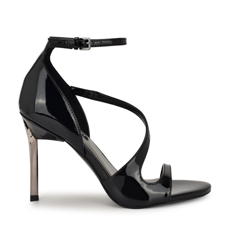 shimmy-kleid-sandalen