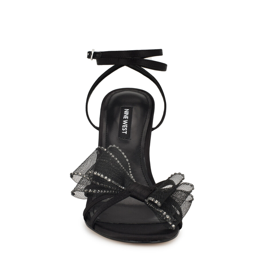 sandalen mit absatz und schleife