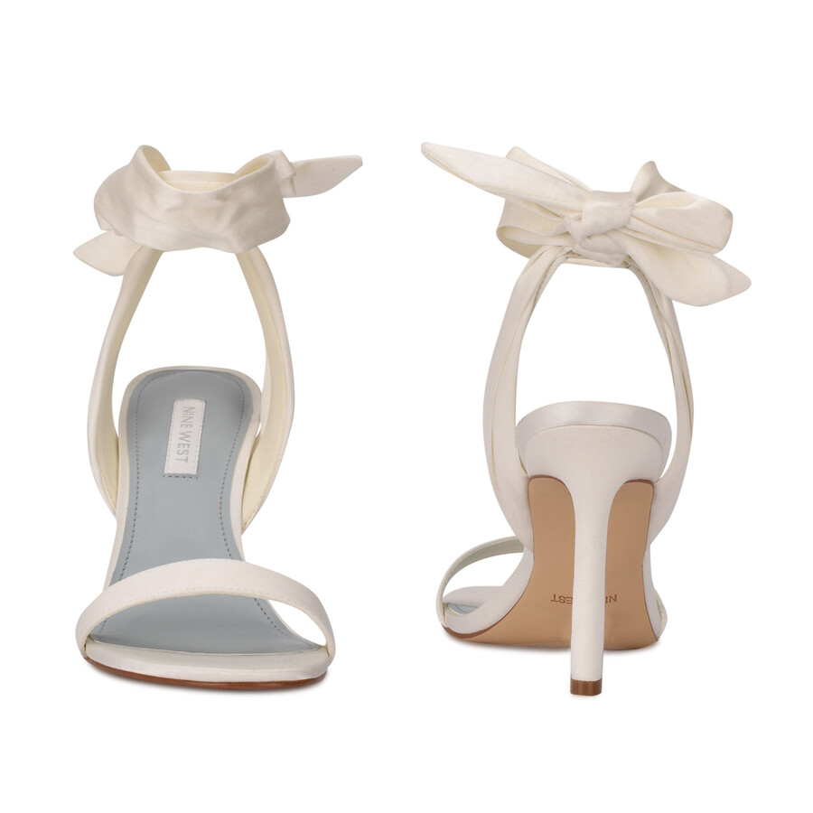 kelsie – knöchelwickel-sandalen mit absatz