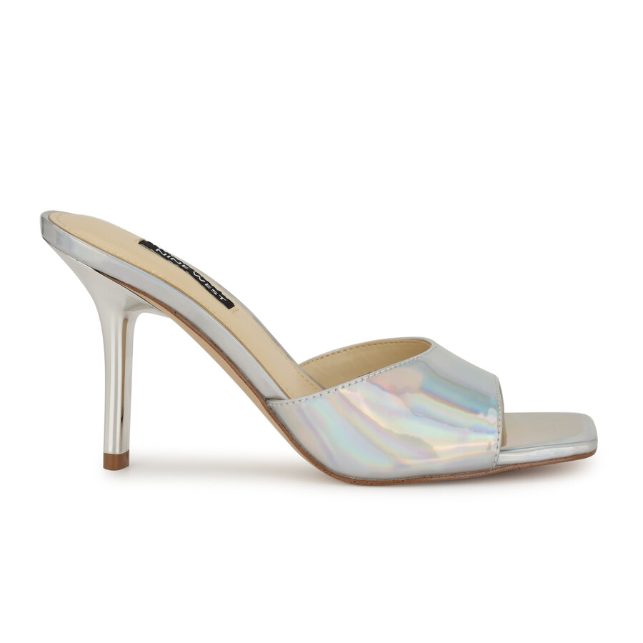 sandalen im disko-kleid