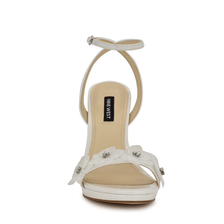 hübsche plateau-sandalen mit blumenmuster