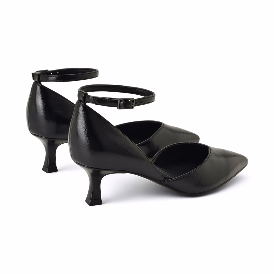 Kory Kitten Heel Pumps – Schwarzes Crinkle-Lackleder